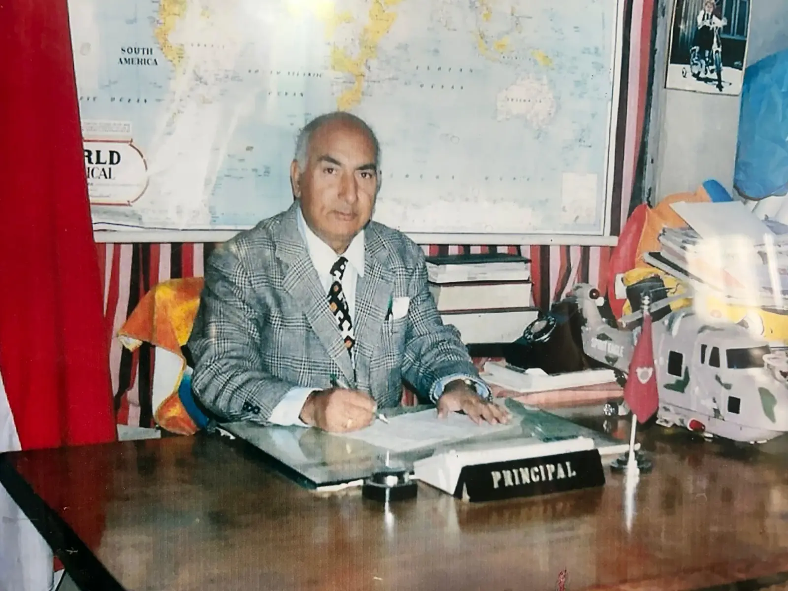 Makhan Lal Seeru — Founder